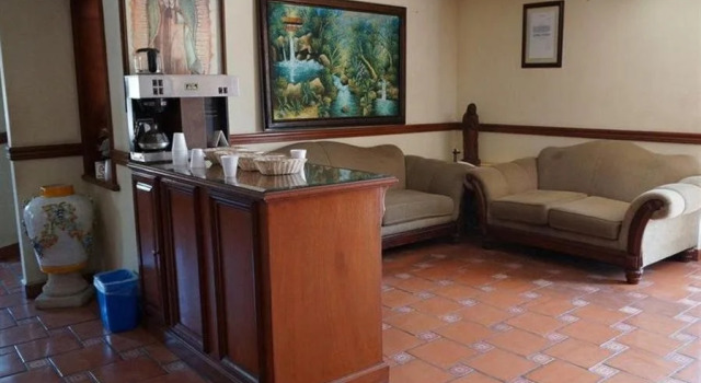Hotel Maria Luisa Inn & Suites, Забронировать Отель Кадерейта-Хименес штат Нуэво-Леон