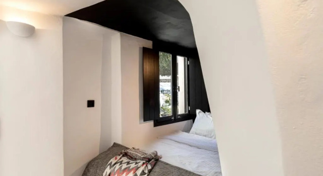 Pearl of Caldera Oia Boutique Hotel
