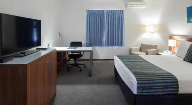Двухместный номер Standard Ocean Centre Hotel