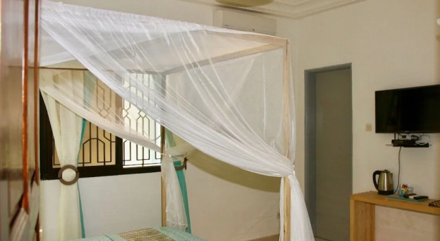 Villa Renaissance, Book Villa Villaer i Dakar, Villa