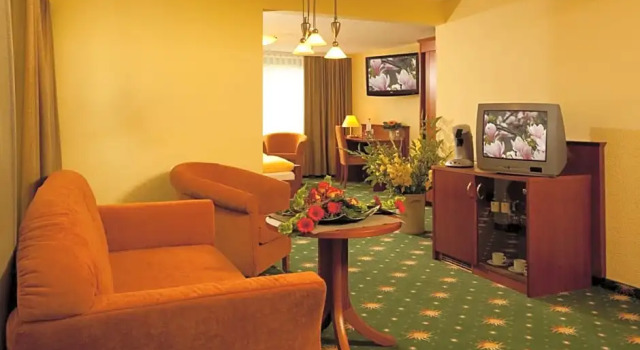 Hotel Restaurant Sonnenhof, Забронировать Отель Вайербуш 