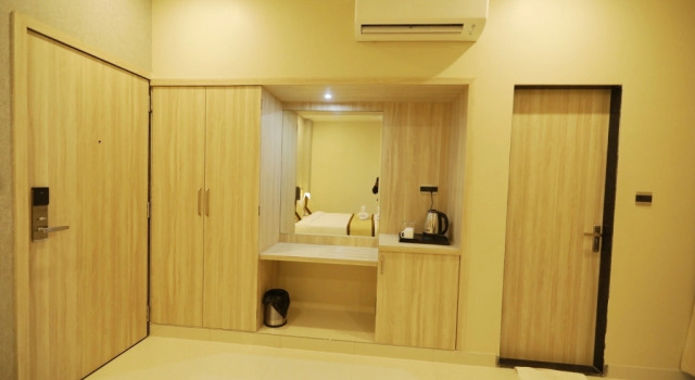 Standard triple famille chambre Pine Regency - Aravali's Peak view
