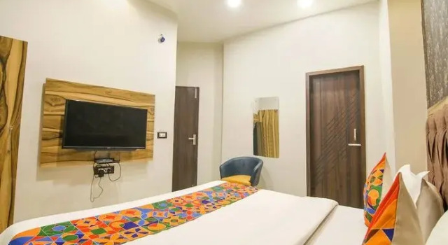 Fabhotel Orio