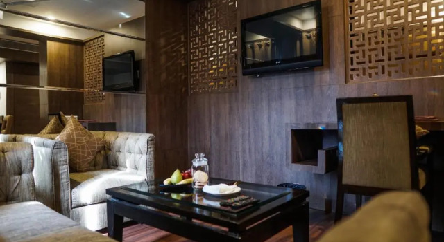 Полулюкс Hotel Centre Point