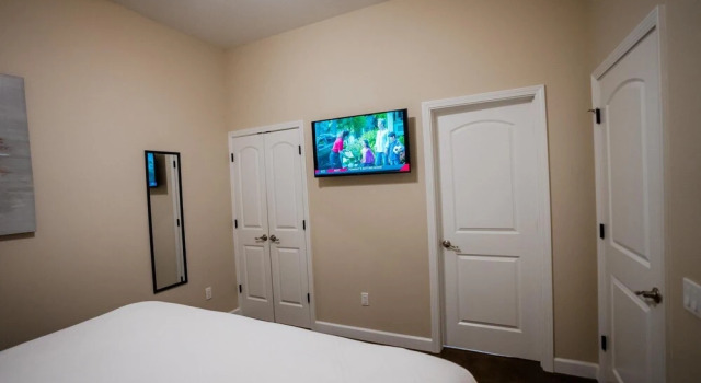 2 Bedroom Lake View Villa - Unit 301