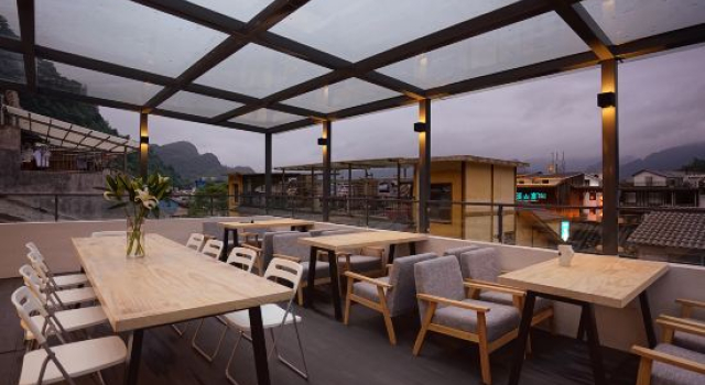 Travel of Swan Hostelling International (Wulingyuan Forest Park Logo Store), Book Hotel Zhangjiajie Hunan
