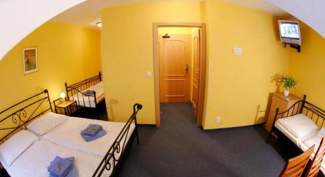 Четырёхместный номер Standard Hotel Boston