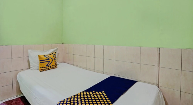 Номер Standard OYO Life 92653 Homestay Griya Nautika Syariah