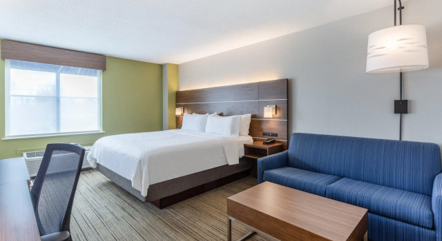 Двухместный люкс Holiday Inn Express Scottsburg by IHG
