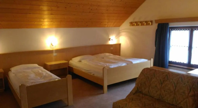 Четырёхместный номер Standard с видом на сад Hotel Casa Alpina - Alpin Haus