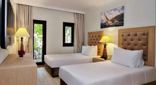 Двухместный номер Family DoubleTree by Hilton Bodrum Marina Vista