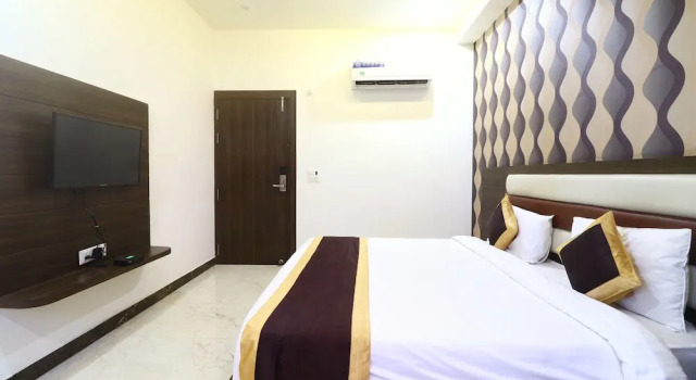 Номер Standard Hotel Taj Venture By Park Tree