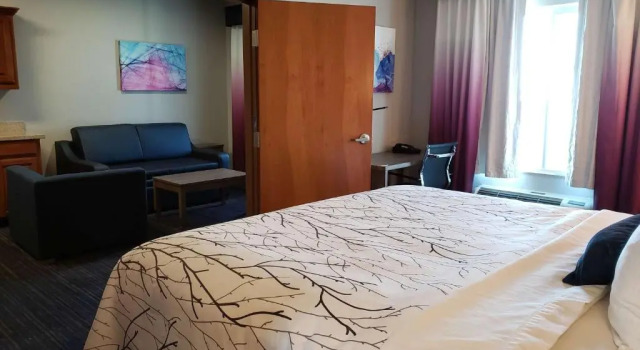 Люкс Best Western Plus San Antonio East Inn & Suites