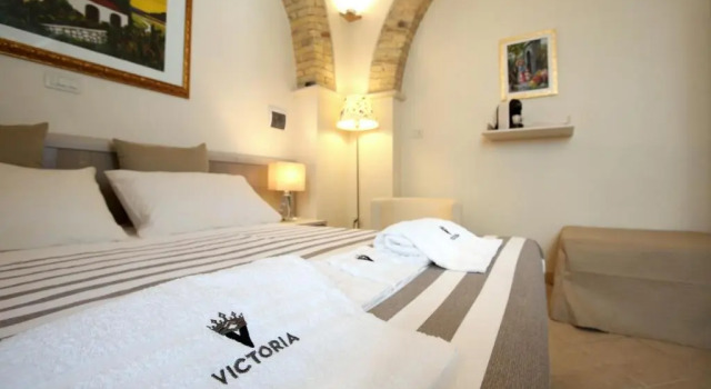 Victoria Royal Apartments