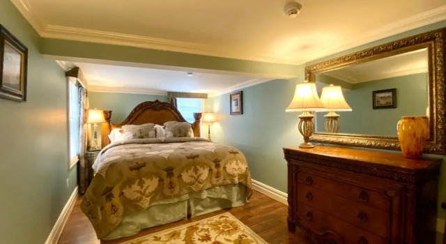 Вилла Atlantis Inn Luxury Bed and Breakfast