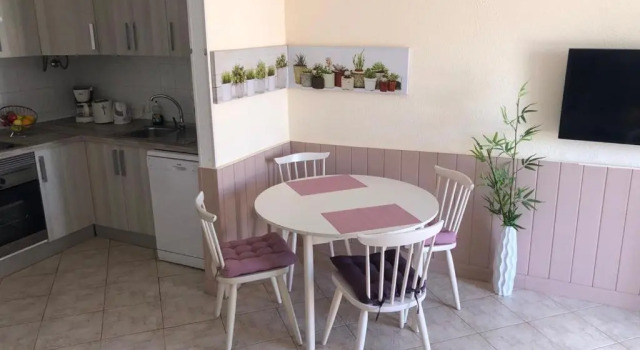 Tenerife with impressive pool 136, Book Apartment Hotels in Tenerife with Parking, Parking