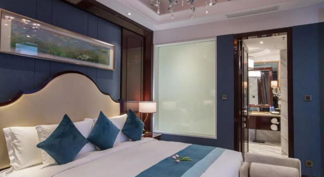 Royal Tulip Suzhou, Book Hotel Hoteller i Suzhou med parkering, Parkering