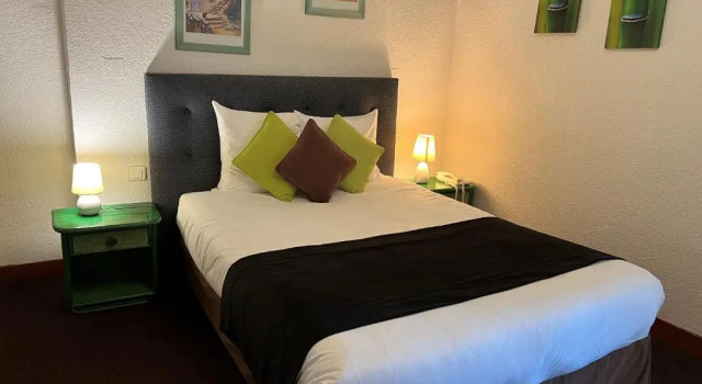 Двухместный номер Standard Logis Hôtel-Restaurant Les Voyageurs