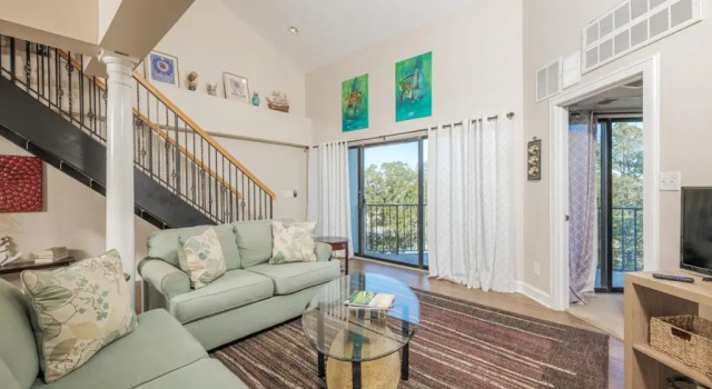 Forest Beach Villa 411, 2 Bedrooms, Sleeps 9, Tennis & Pool View