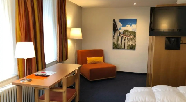 Номер Standard Hotel Weisses Kreuz Bergün