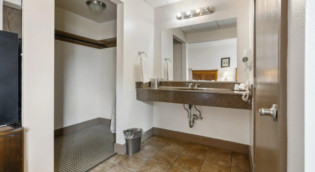 Четырёхместный номер Standard The Alcalde Hotel