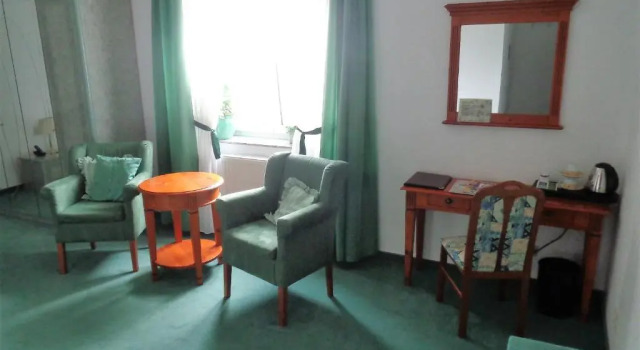 Hotel Zur Lohe, Rezervasyon Otel Merzenich Kuzey Ren-Vestfalya