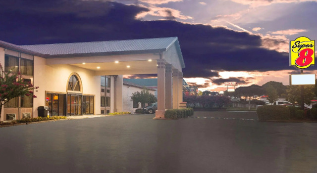 Номер Standard Super 8 by Wyndham Oxford MS University Area