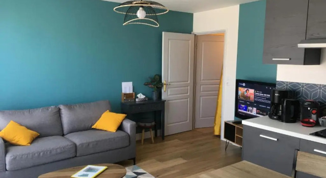 Апартаменты Appartement tout équipé avec piscine proche Stade OL et EUREXPO