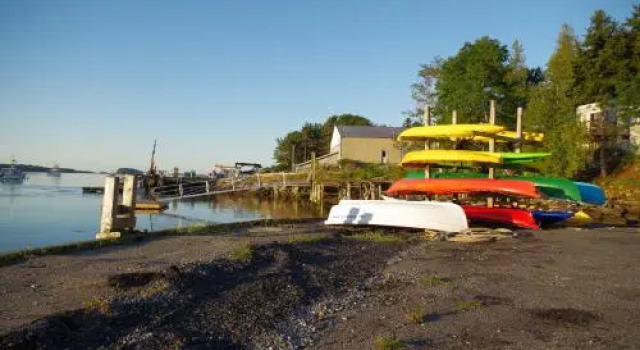 Quahog Bay Inn, Buchen Sie Hotel  