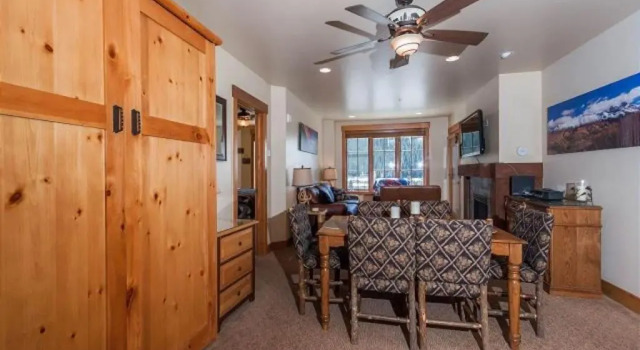 Апартаменты Standard Springs by Summit County Mountain Retreats