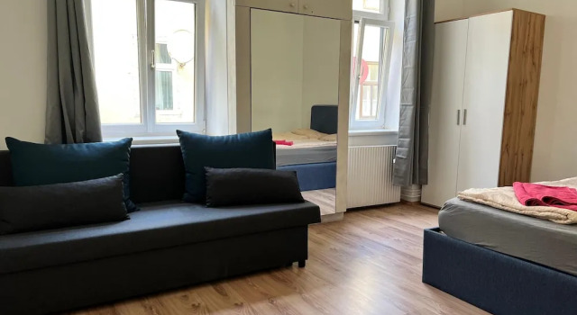 Économie chambre Welcoming 4BR shared Apt.-best location