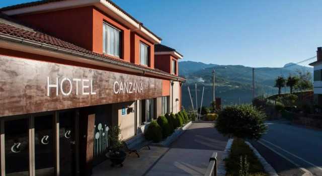 Hotel Restaurante Canzana, Boek Hotel Hotels in Asturië met parkeren, Parkeren