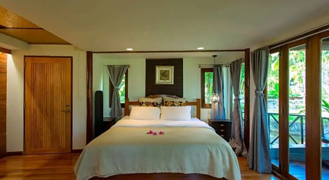 Двухместный номер Deluxe Kaengkrachan Boathouse Paradise Resort