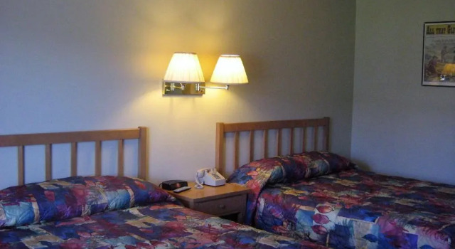 Четырёхместный номер Standard Murphys Alaskan Inn