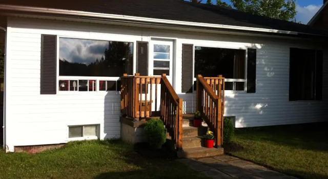 Chalet du Lac-a-L'Ile, Book Chalet 3-stjernede hoteller i Laurentians, 3*