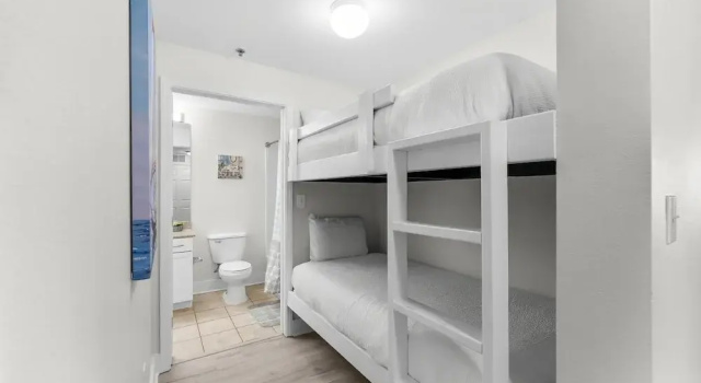 Номер Standard с 3 комнатами с видом на океан Laketown Wharf Resort by Panhandle Getaways