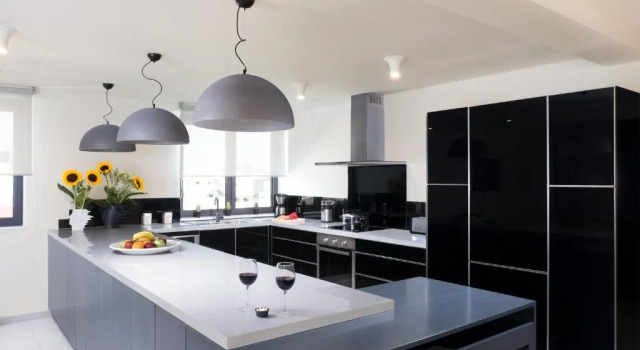 Апартаменты с 3 комнатами Spring Apartments