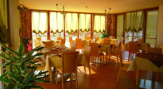 Le Badie Albergo Ristorante, Buchen Sie Hotel Manzano Friaul-Julisch Venetien
