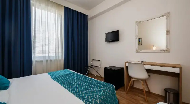Двухместный номер Standard с балконом Annex building of Art Hotel