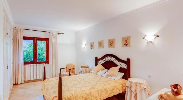 Quic, Book Hotel Hoteller i Muro med parkering, Parkering