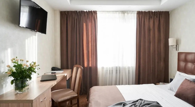 Friendly Hotel, Book Hotel Hotels in Pecherskyj with a Pool, Swimming Pool