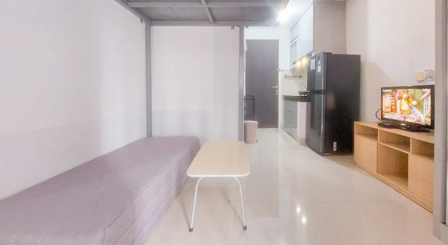 Fully Furnished Studio With Mezzanine Bed At Serpong Garden Apartment, Prenota Appartamento Hotel a Serpong con piscina, Piscina