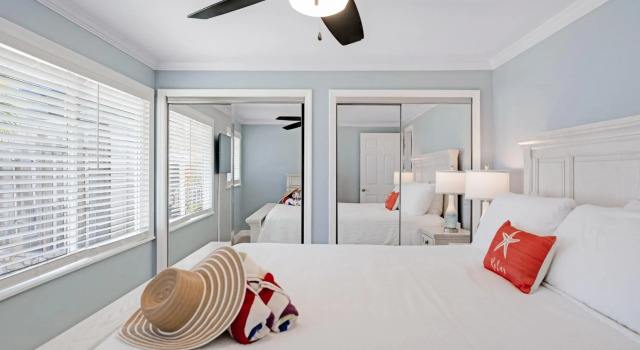 Tropical Beach Resorts, Varaa Huoneistohotelli Hotellit Siesta Key uima-altaalla, Uima-allas