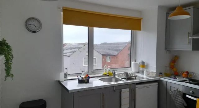 Апартаменты Whole Apartment With Balcony, Breakfast & Parking