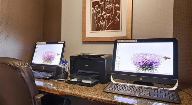 Comfort Inn Central, Брондау Қонақ үй Рочестер Finger Lakes