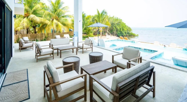 Вилла Sand Castle Vista - Spacious 4-Bed Villa in Placencia Village w Pool