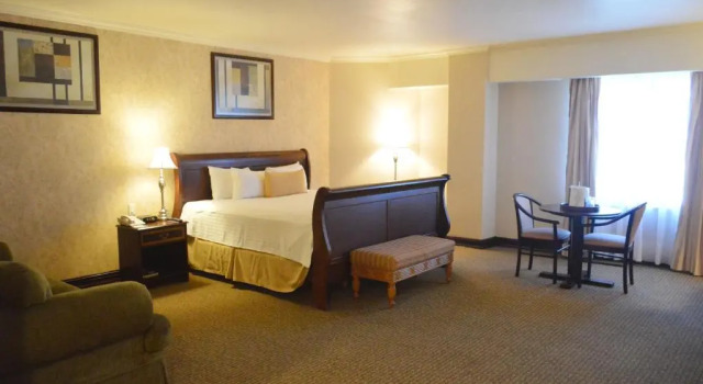 Люкс Best Western PLUS Nuevo Laredo Inn & Suites
