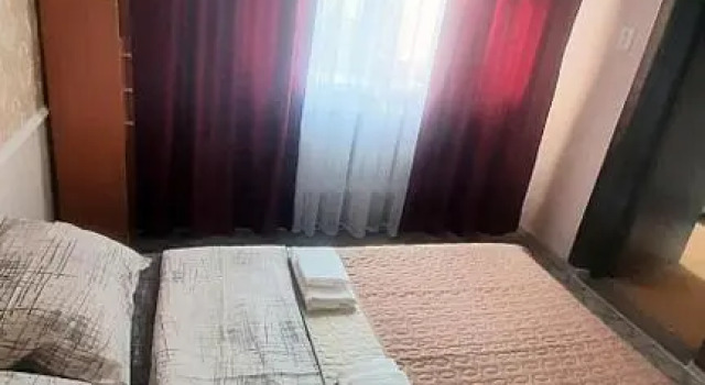 Guest House - Гостевой частный дом, Buchen Sie Pension Hotels in Oblast Dnipropetrowsk mit Parkplatz, Parkplätze