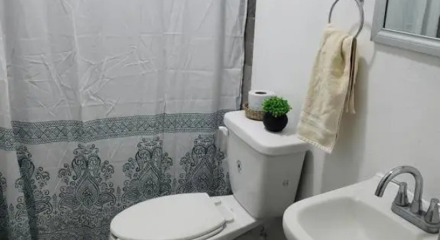 Casa Zona Iteso, Expo Guadalajara, Plaza del Sol, Bugambilias., Book Hotel Zapopan Jalisco