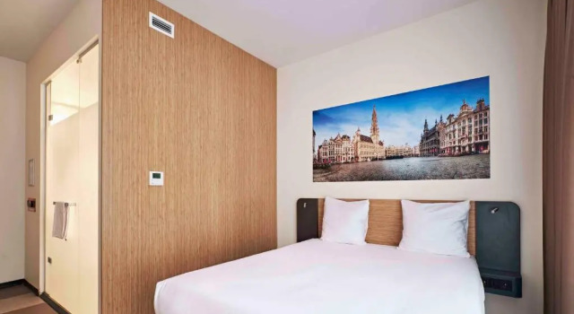 Двухместный номер Superior easyHotel Brussels City Centre
